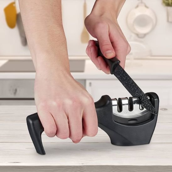 aiguiseur couteau redonne vie aux lames émoussées en quelques secondes