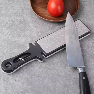Aiguiseur couteau une fente sur la poignée pour aiguiser les ciseaux
