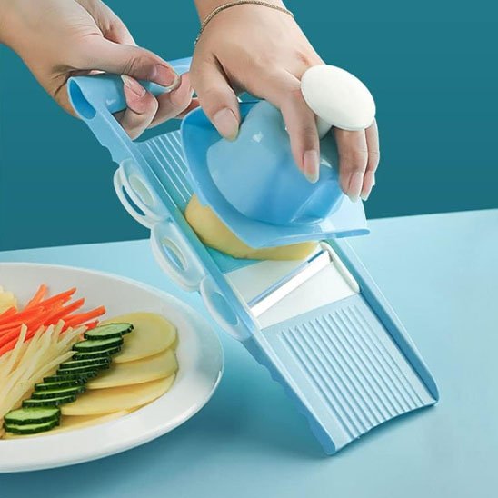 Mandoline cuisine avec protection des doigts