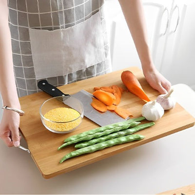 Planche à découper adaptée pour découper et servir de plateau de présentation