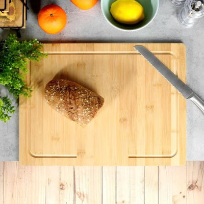 Planche à découper en bois rigole périphérique pour collecter les jus de coupe