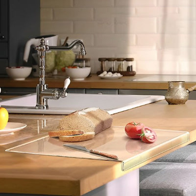 Planche a decouper surface en acrylique rigide permettant une visibilité sur le plan de travail